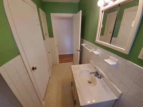 48 Butler Street Salem NH 03079