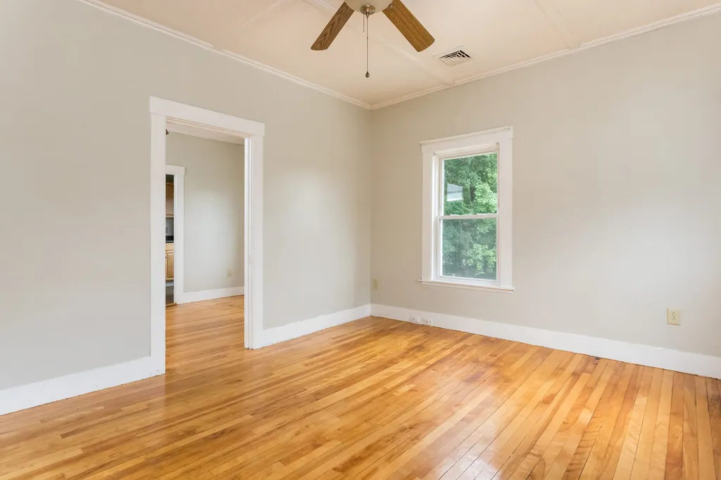 21 Knight Street Rochester NH 03867