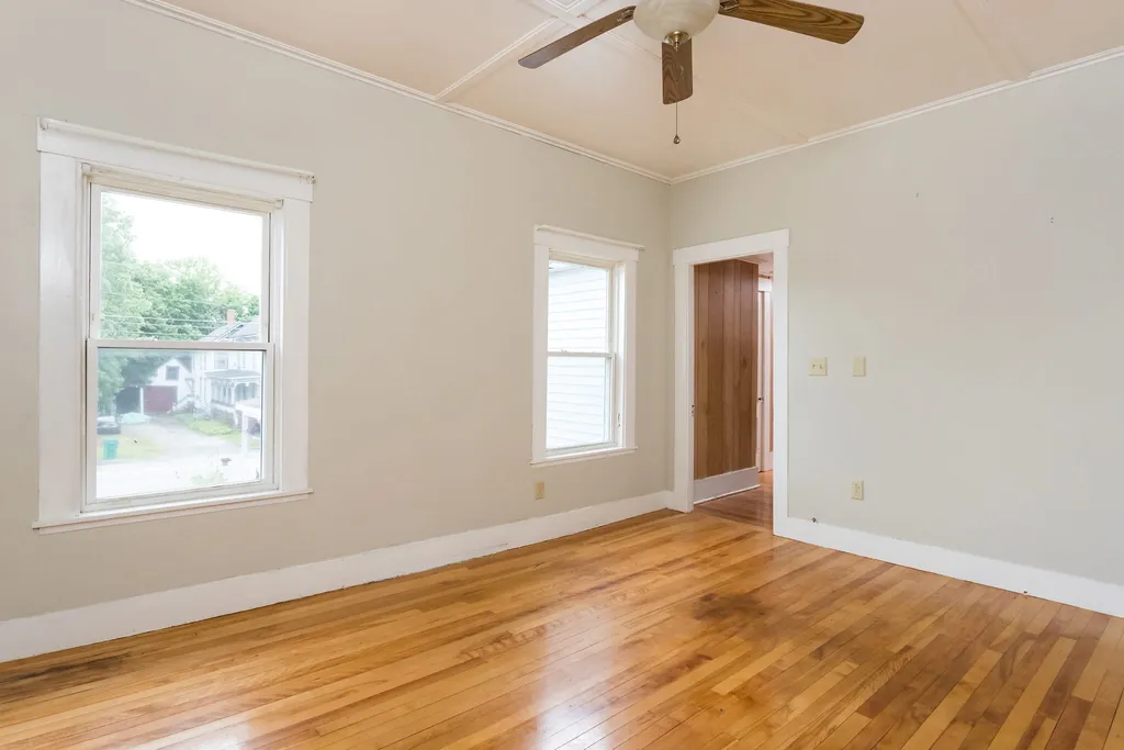 21 Knight Street Rochester NH 03867