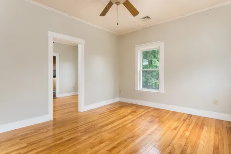 21 Knight Street Rochester NH 03867