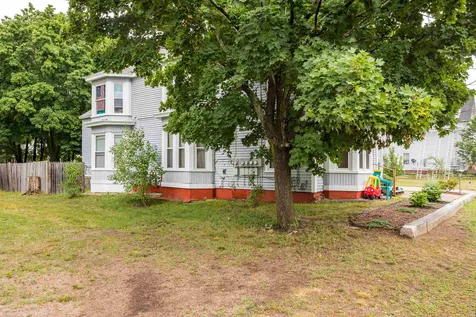 21 Knight Street Rochester NH 03867