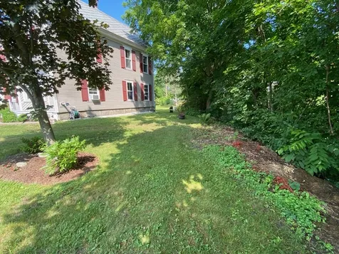73 Maple Street Chester VT 05143