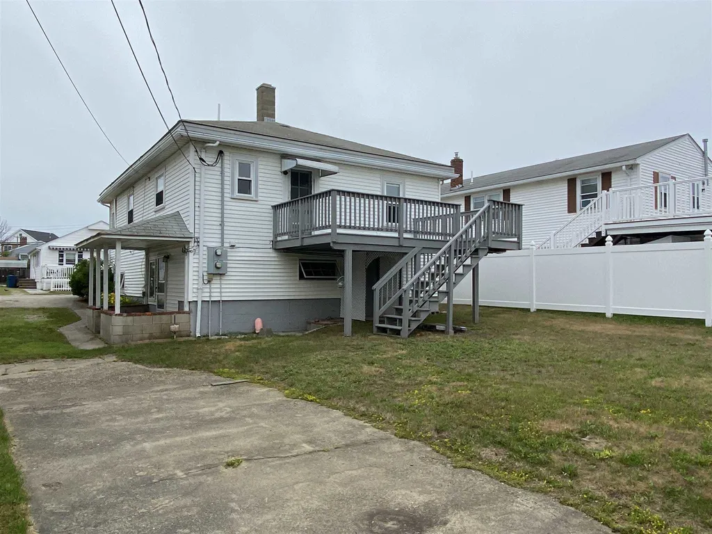 392 Plymouth Street Seabrook NH 03874