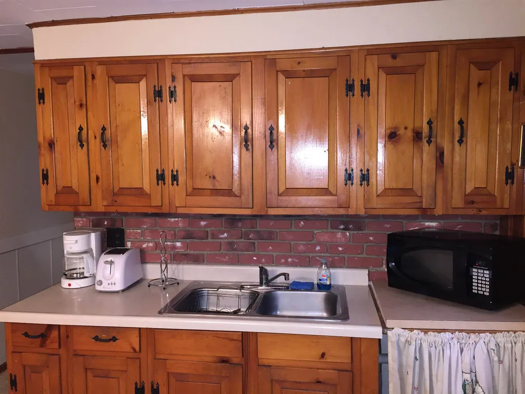 392 Plymouth Street Seabrook NH 03874