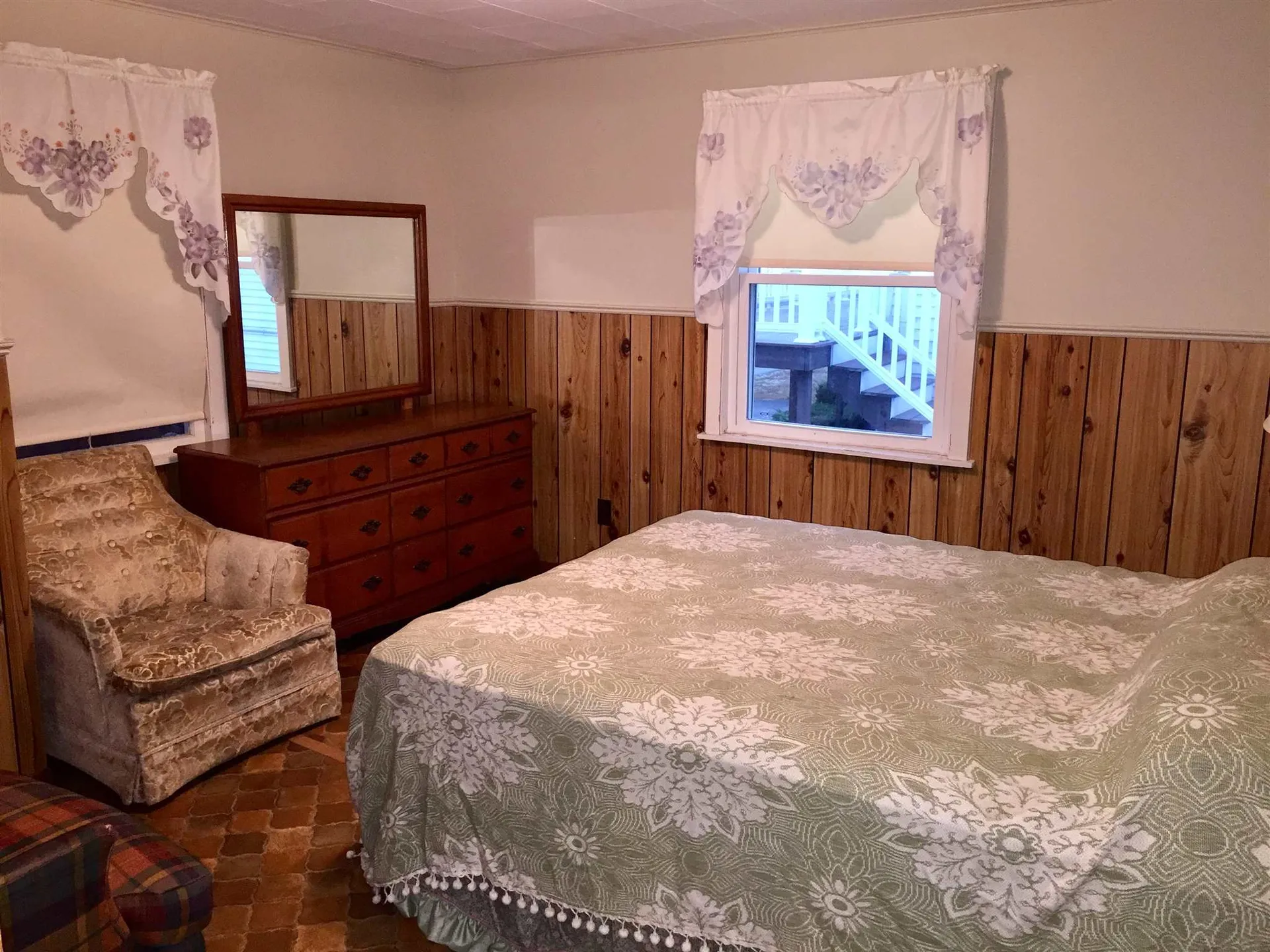 392 Plymouth Street Seabrook NH 03874