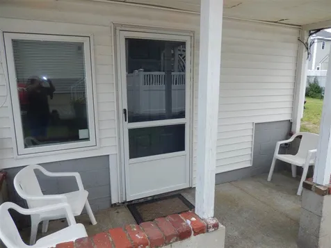 392 Plymouth Street Seabrook NH 03874