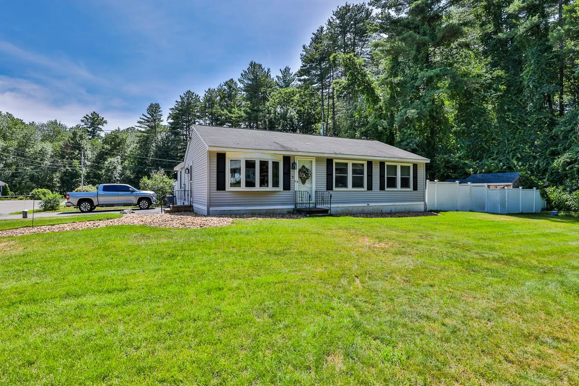 1 Pullman Lane Nashua NH 03062