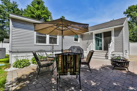1 Pullman Lane Nashua NH 03062