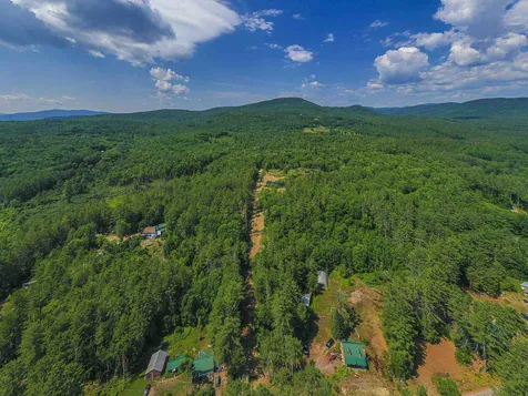 75 Perch Pond Road Holderness NH 03245