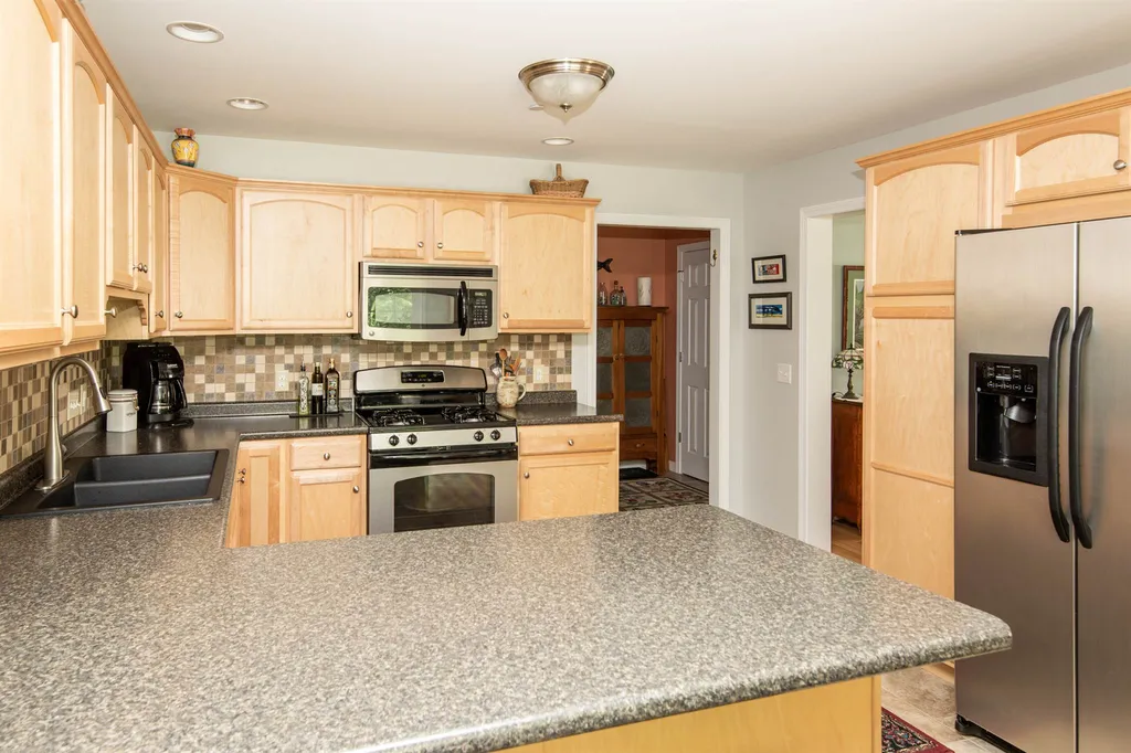 49 Fielding Lane South Burlington VT 05403