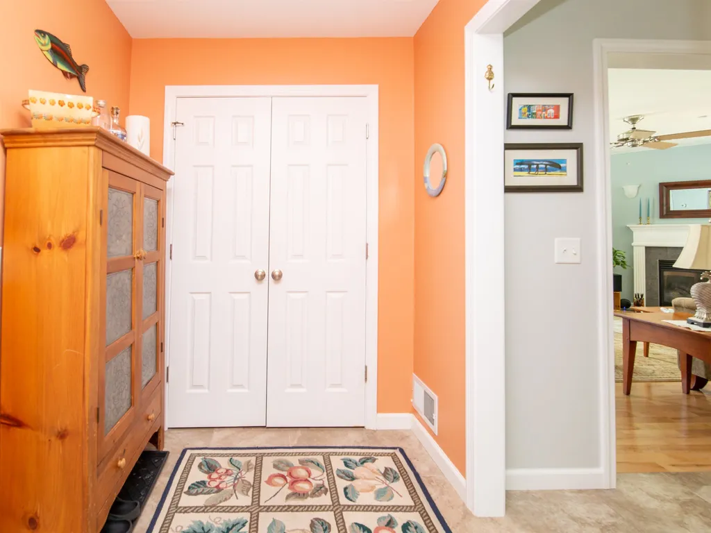 49 Fielding Lane South Burlington VT 05403