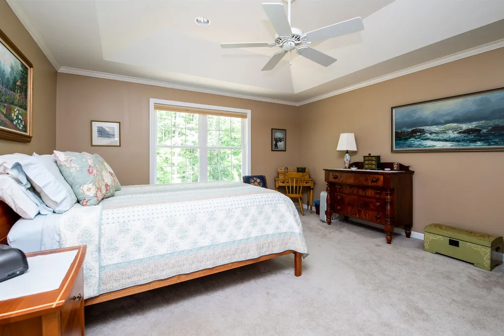 49 Fielding Lane South Burlington VT 05403