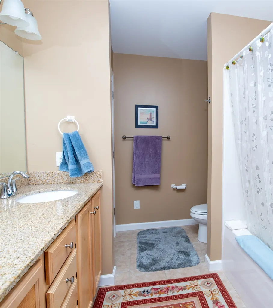 49 Fielding Lane South Burlington VT 05403