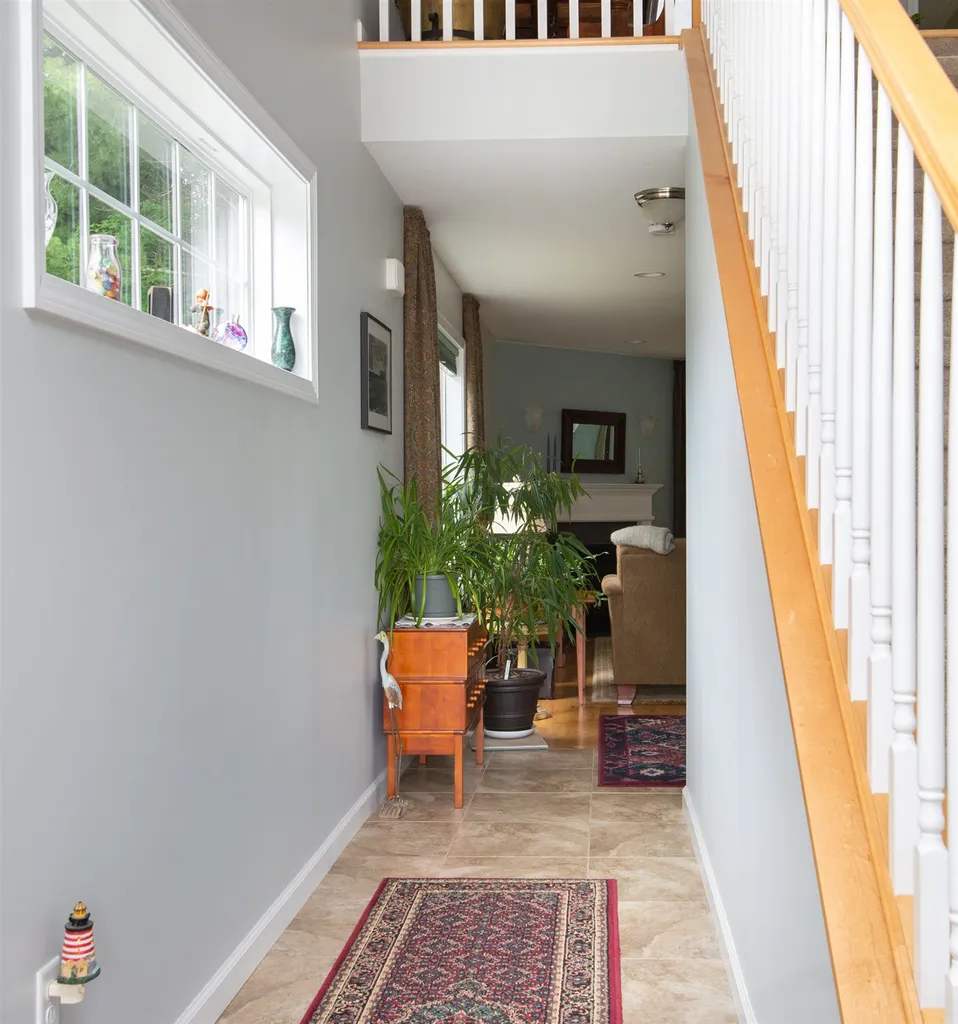 49 Fielding Lane South Burlington VT 05403