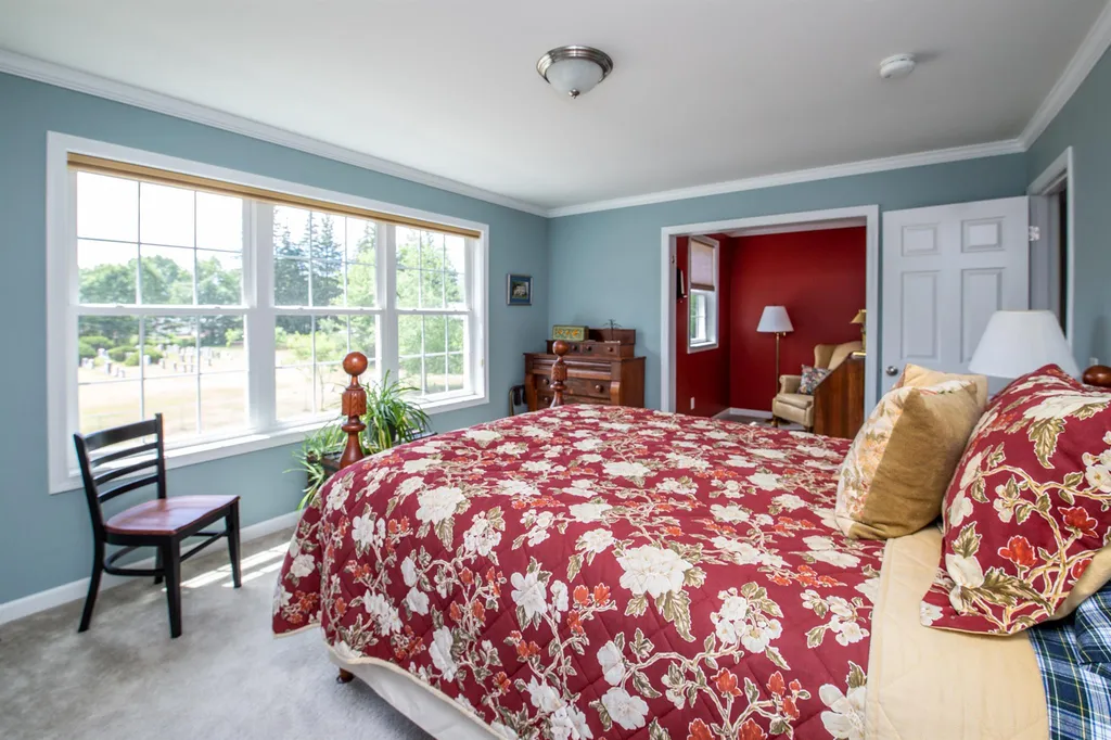 49 Fielding Lane South Burlington VT 05403