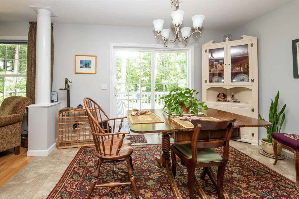 49 Fielding Lane South Burlington VT 05403