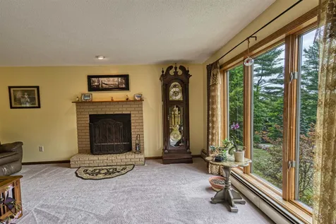 68 Stagecoach Road Sunapee NH 03782