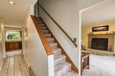 68 Stagecoach Road Sunapee NH 03782