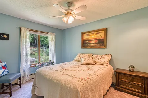68 Stagecoach Road Sunapee NH 03782