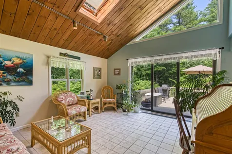 68 Stagecoach Road Sunapee NH 03782