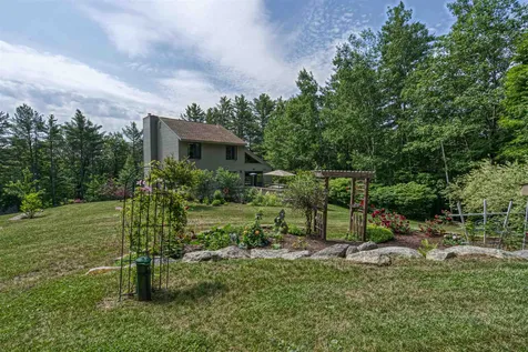 68 Stagecoach Road Sunapee NH 03782
