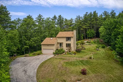 68 Stagecoach Road Sunapee NH 03782