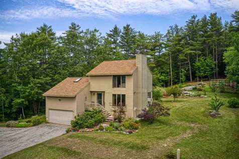 68 Stagecoach Road Sunapee NH 03782