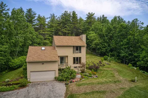 68 Stagecoach Road Sunapee NH 03782