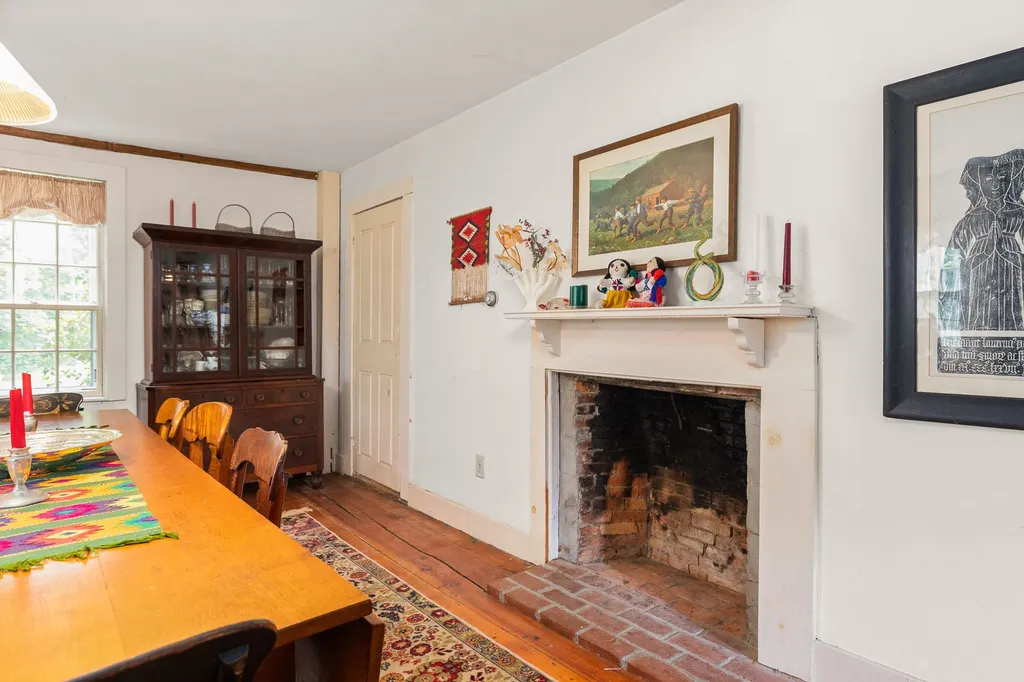 166 Pickpocket Road Brentwood NH 03833
