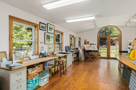 166 Pickpocket Road Brentwood NH 03833