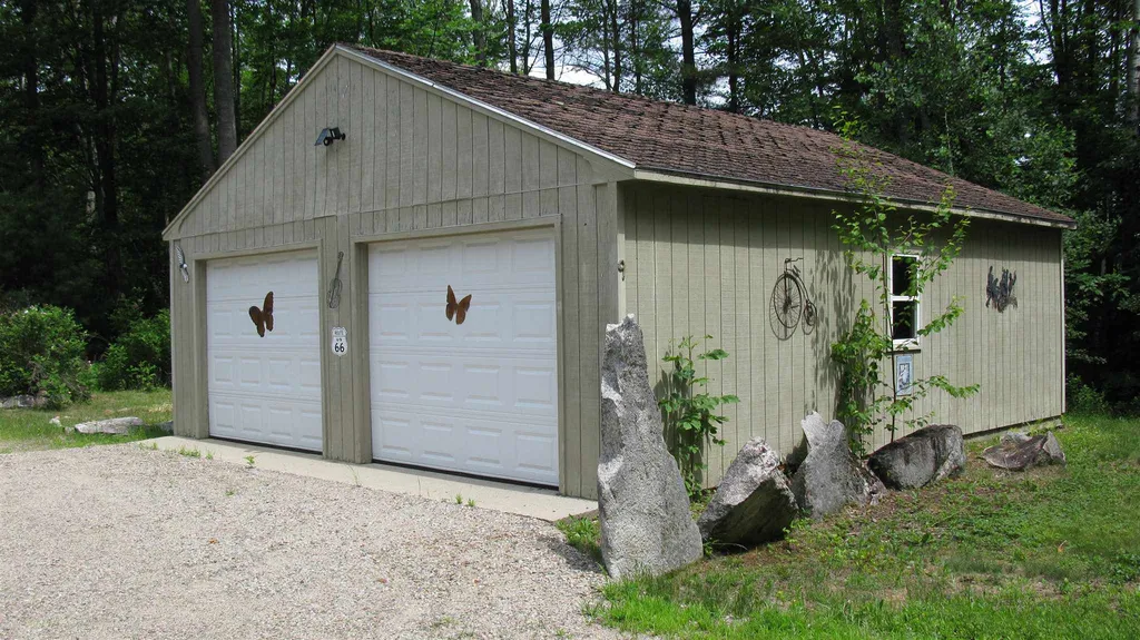 9 Gill Street Gorham NH 03581