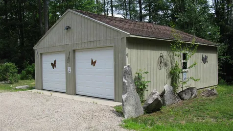9 Gill Street Gorham NH 03581