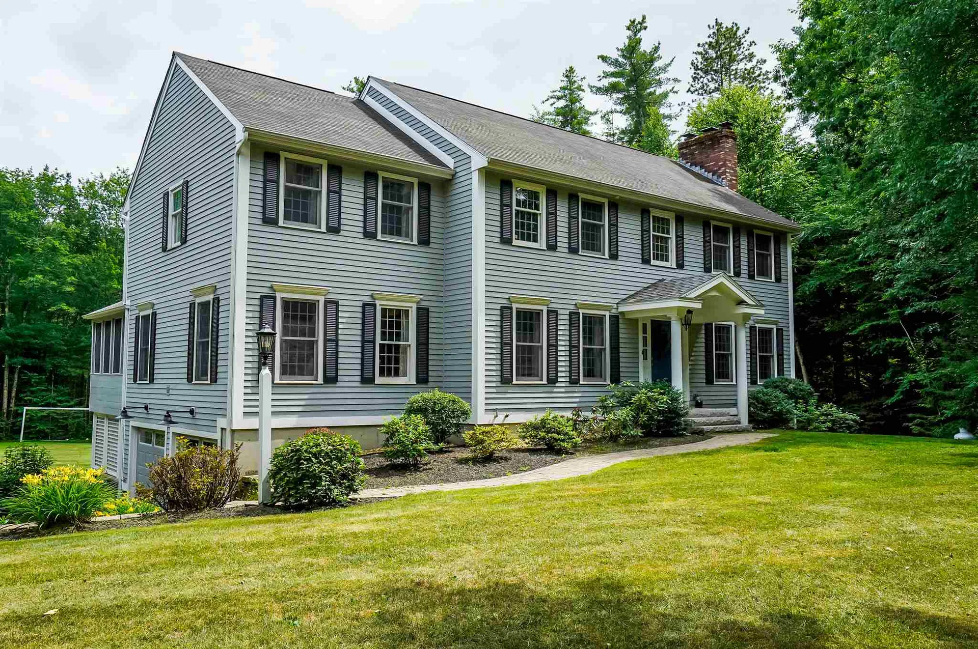 51 Magazine Street Bedford NH 03110