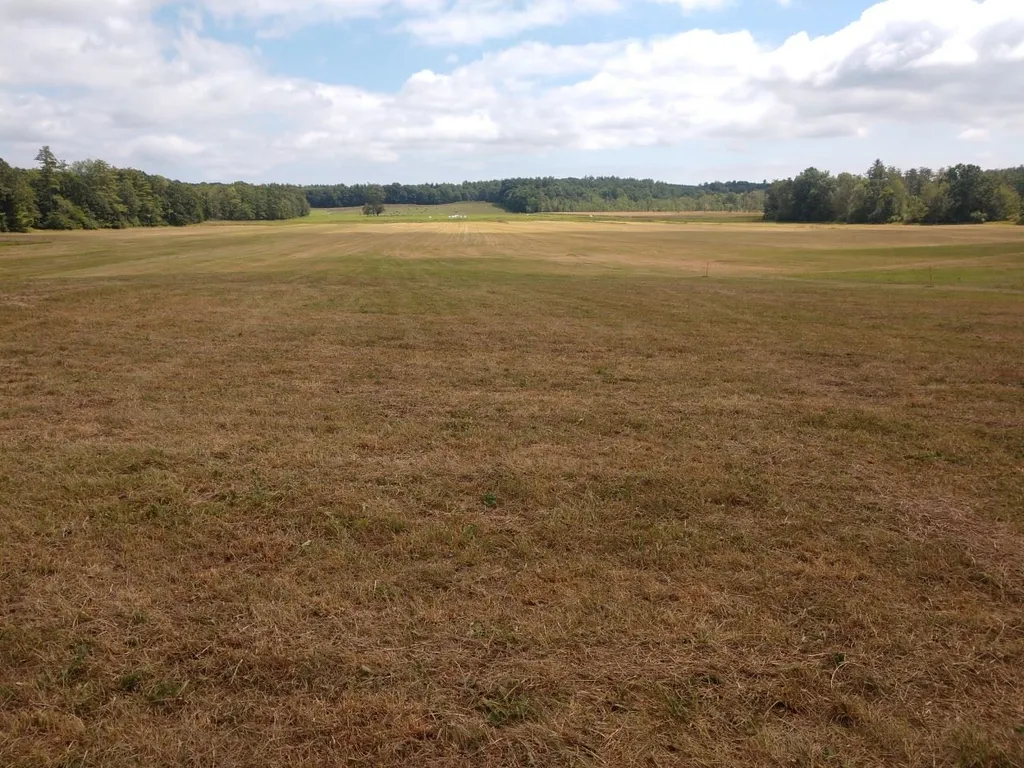 90 North Road East Kingston NH 03827