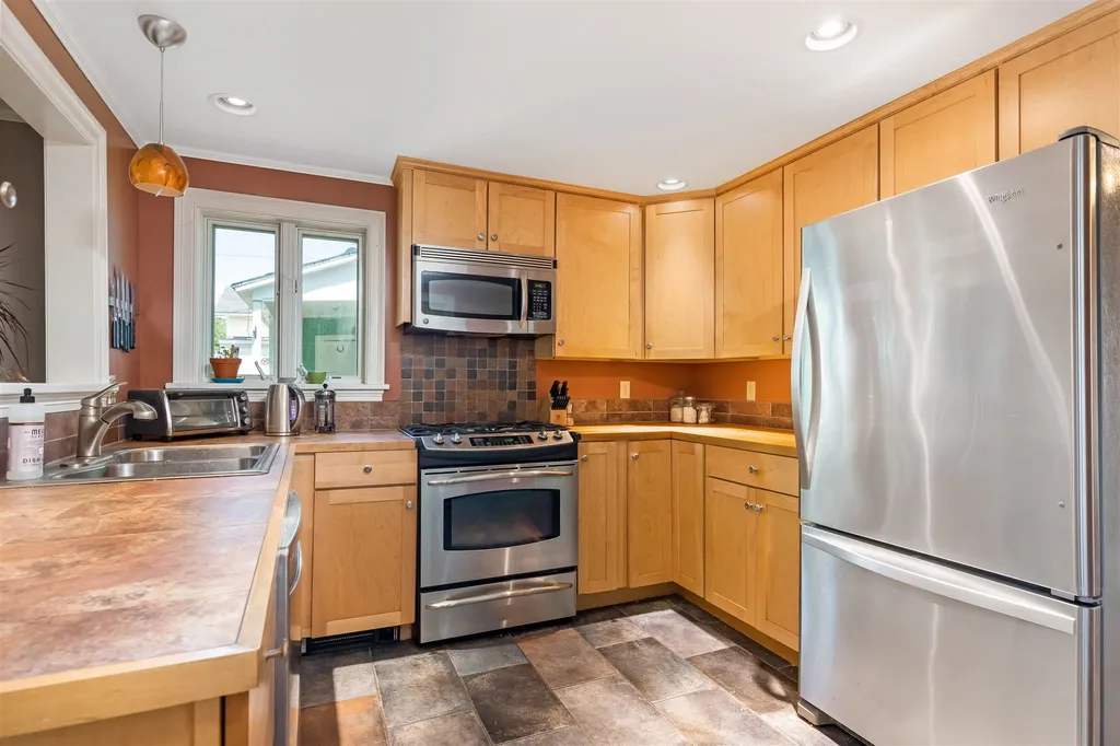 65 George Street Burlington VT 05401