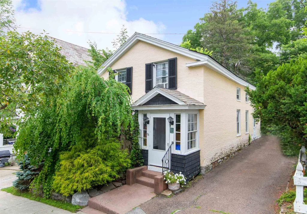 76 Spruce Street Burlington VT 05401