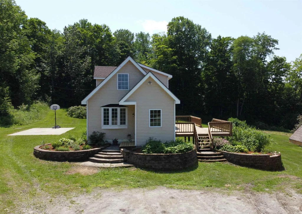 169 Smith Road Cabot VT 05647