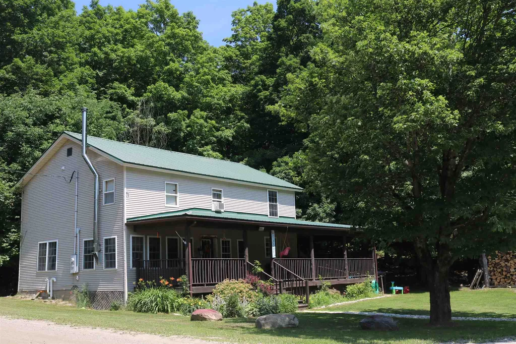 102 Guilmette Road Richford VT 05476