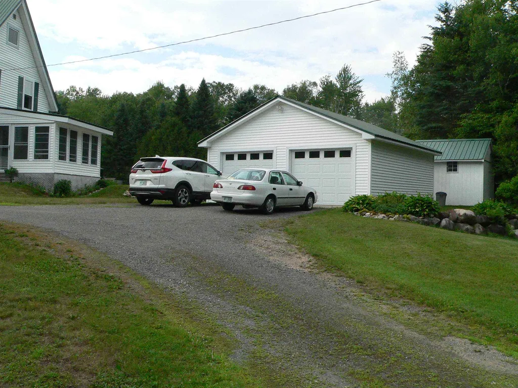 30 Potter Road Stark NH 03582