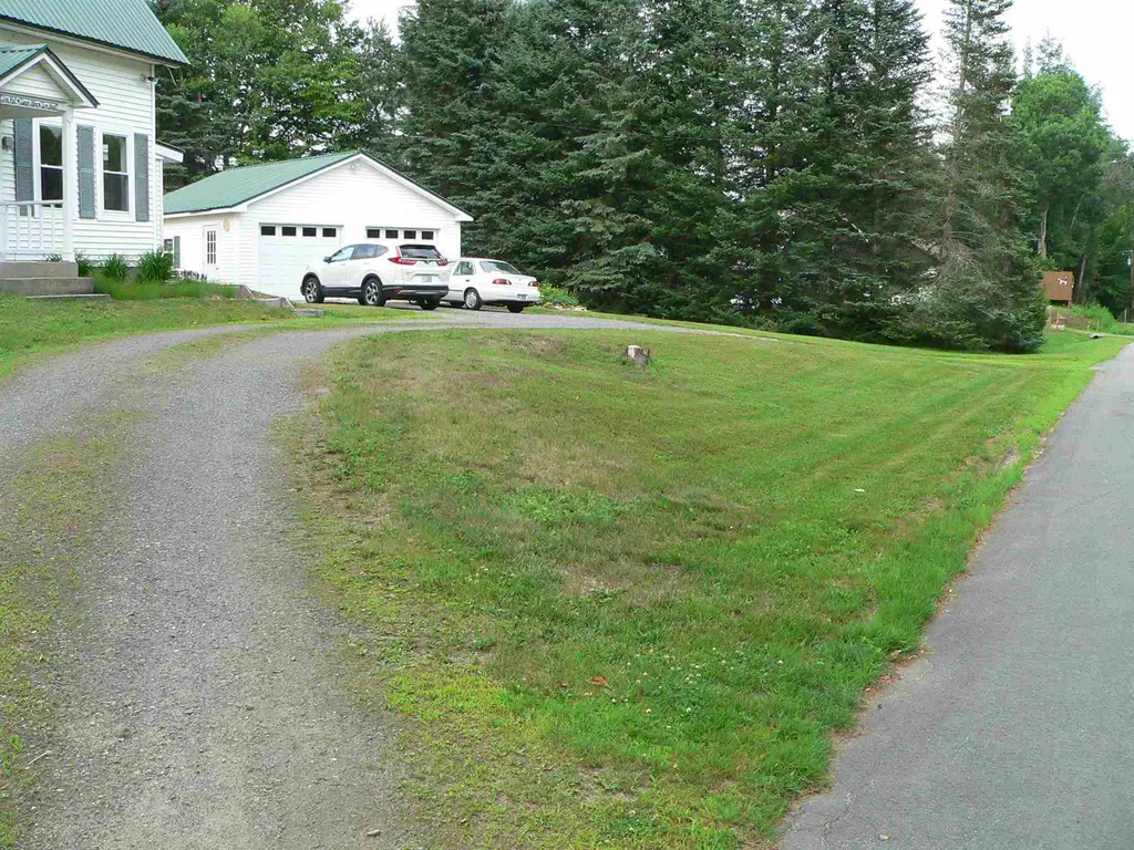 30 Potter Road Stark NH 03582