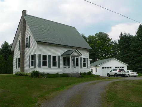 30 Potter Road Stark NH 03582
