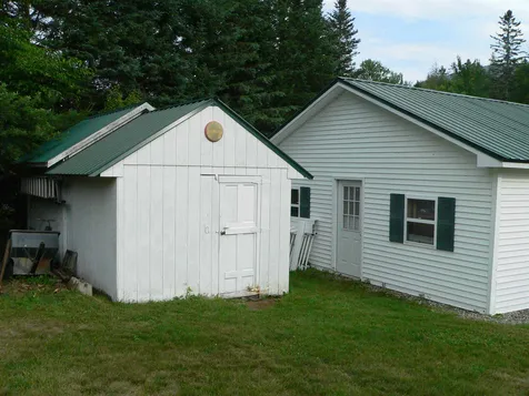 30 Potter Road Stark NH 03582