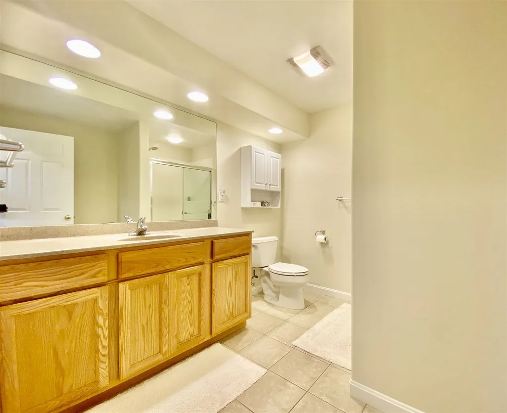 29 N Peak Village Newbury NH 03255