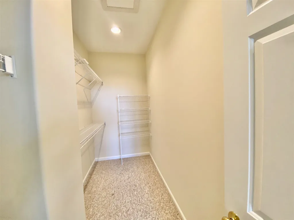 29 N Peak Village Newbury NH 03255