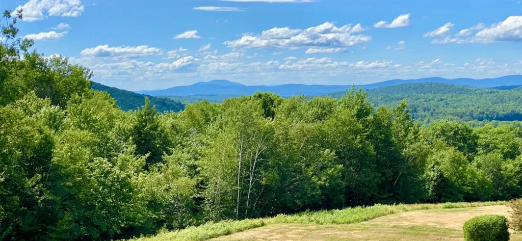 29 N Peak Village Newbury NH 03255