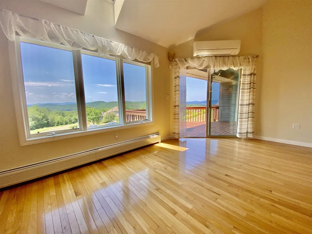 29 N Peak Village Newbury NH 03255