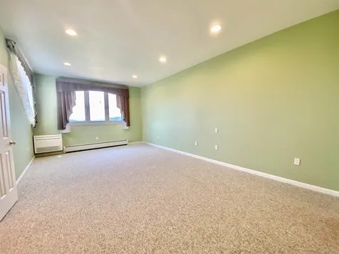 29 N Peak Village Newbury NH 03255