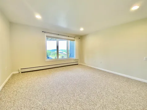 29 N Peak Village Newbury NH 03255