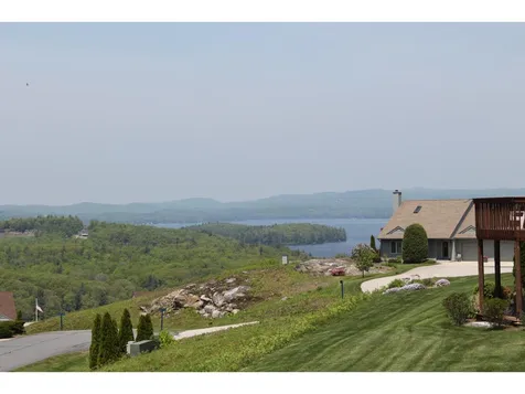 29 N Peak Village Newbury NH 03255