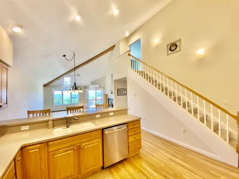 29 N Peak Village Newbury NH 03255
